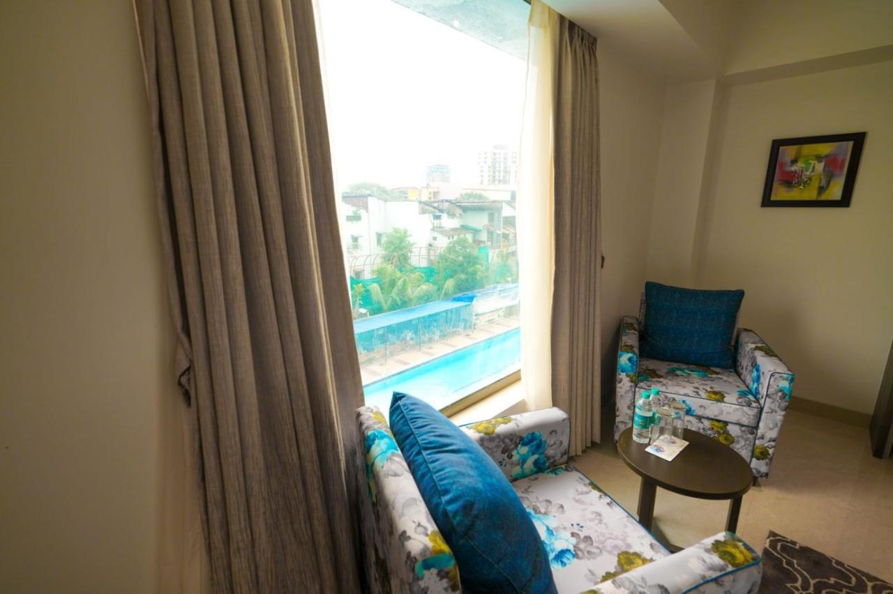 The Thane Club Exterior foto